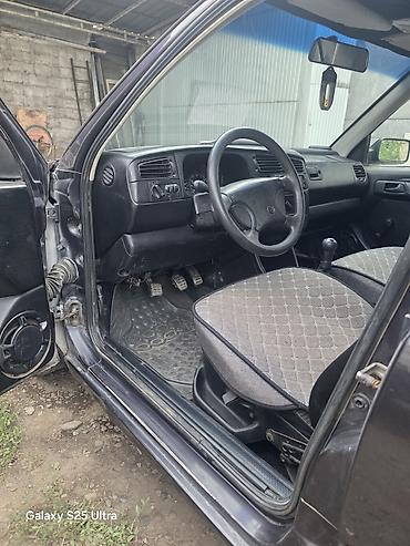 e6 3: Volkswagen Golf: 1992 г., 1.8 л, Механика, Бензин, Хэтчбэк — 6