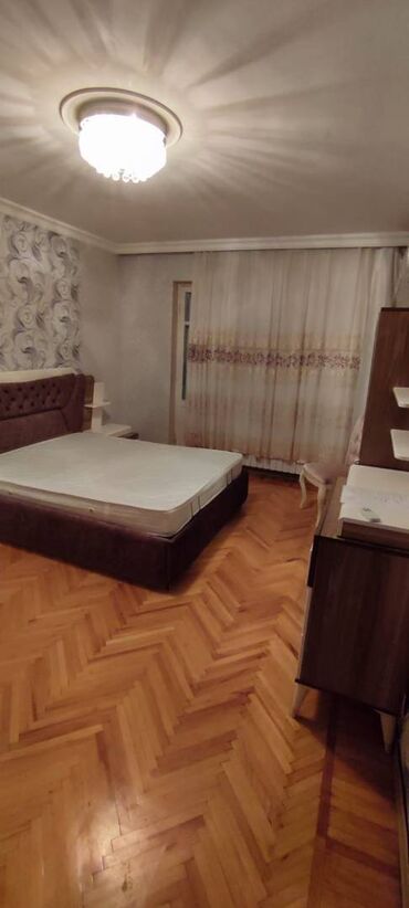 Uzunmüddətli kirayə mənzillər: Nərimanov rayonu Nərimanov metrosunun yaxınlığında köhnə tikili — 5