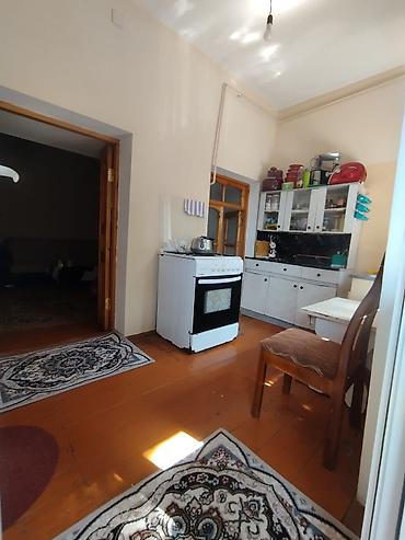 Günlük kirayə mənzillər: 2 otaqlı — 3