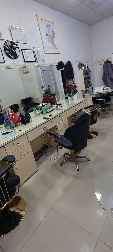 Salon, tibbi mebel: Gözəllik salonu üçün hazır komplekt mebel və avadanlıq Tərkib: - Uzun — 3