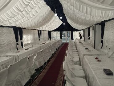 Banketlər, furşetlər: Təcili satılır - Tam örtülü, dekorativ atlas pərdə və tavanlüksü ilə — 8