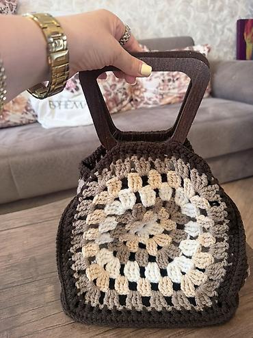 Çantalar: Əl işi toxuma çanta - Material: qalın akril/iplikdən əl toxuması — 1