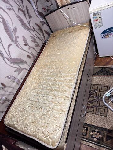 срочно продаю мебель: Ашкана үчүн жумшак бурчек, Колдонулган, Өзү алып кетүү