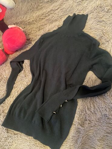 Dukserice: Dukserice sve po 500 din
Kosulje
Kapica
Akcija — 6