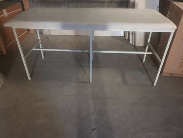 оборудование для салонов красоты: Кушетка в хорошем состоянии