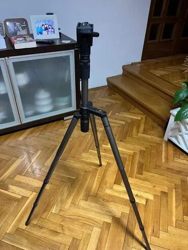 Ostala foto i video oprema: Fotografski stativ sa loptastom glavom CULLMAN Video Magic 2732; Veoma na lalafo.rs — 8 Ostala foto i video oprema: Fotografski stativ sa loptastom glavom CULLMAN Video Magic 2732; Veoma — 8