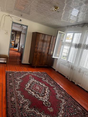Үйлөрдү ижарага берүү: 40 м², 2 бөлмө, Эски толчок базары, Үй-бүлөлүүлөргө — 3