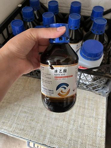 Ледяная уксусная кислота (Acetic acid), химический реактив. Фасовка at lalafo.kg Ледяная уксусная кислота (Acetic acid), химический реактив. Фасовка