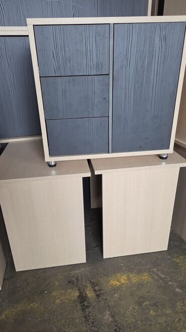 Sifarişlə ofis dəst mebeli: Mebel istehsalı və quraşdırma xidməti - Ofis masaları: İki rəngli — 101