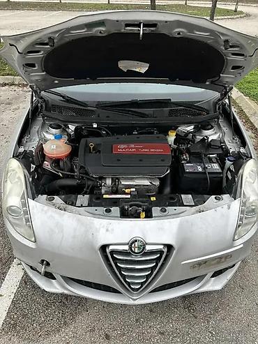 multimedia za audi a3: ALFA DJULIJETA GIULIETTA CEO AUTO U DELOVIMA | Alfa djulijeta — 1