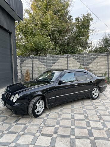 советские машины: Mercedes-Benz E 320: 2001 г., 3.2 л, Типтроник, Бензин, Седан