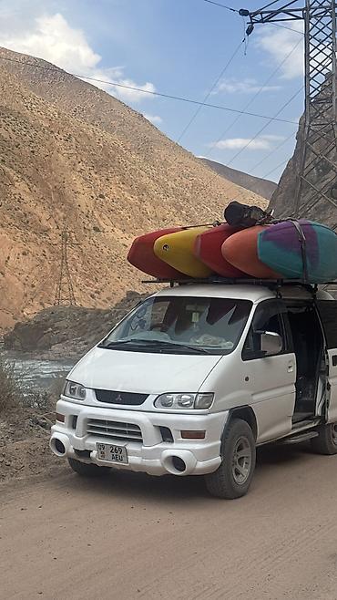раздатка на ниву: Mitsubishi Delica: 2003 г., 3 л, Автомат, Газ, Внедорожник — 1