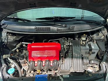 Honda Jazz: 2004 г., 1.5 л, Кол менен иштөөчү, Бензин, Хетчбек — 8