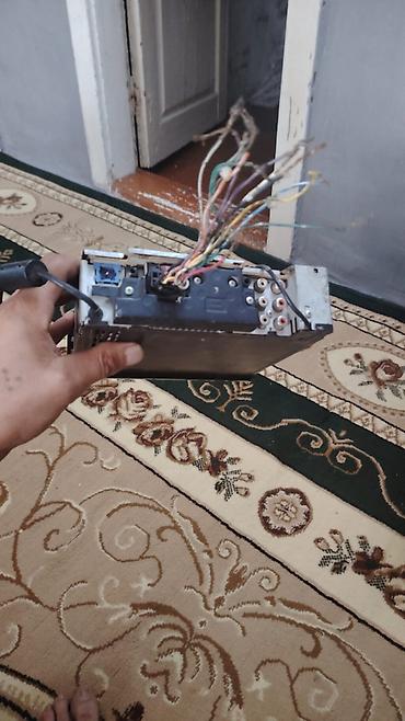 tonla su sifarisi: İşlənmiş Disk Maqnitofon JBL, Ünvandan götürmə, Pulsuz çatdırılma, Ödənişli çatdırılma — 4