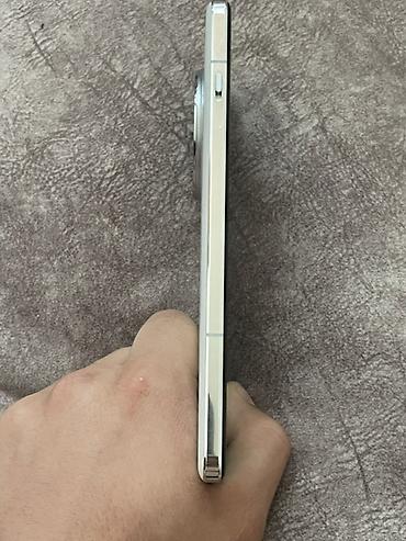 oneplus 12 pro: OnePlus 13, Б/у, 256 ГБ, цвет - Белый, 1 SIM, 2 SIM, eSIM — 4