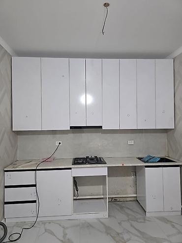 Кухонные гарнитуры: Кухонный гарнитур — 16