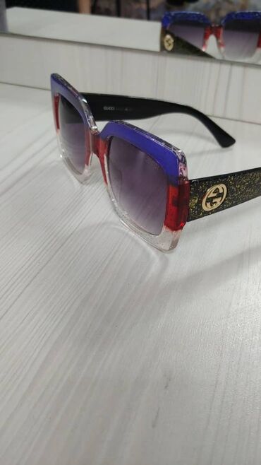 romeo очки: Продаю очки 100сом. отличное состояние.Адрес Аламедин1