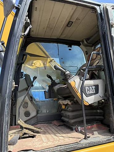 Экскаваторы: Экскаватор, Caterpillar, 2019 г., Гусеничный — 18