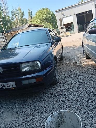 вент выход: Volkswagen Vento: 1992 г., Механика, Бензин, Седан — 1