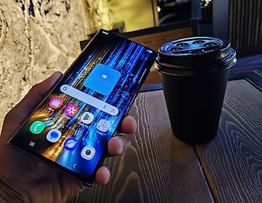 note 2: Samsung Galaxy S22 Ultra, Б/у, 256 ГБ, цвет - Черный, 1 SIM, eSIM, 2 SIM — 6