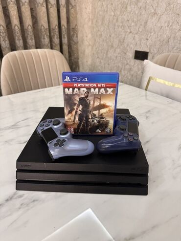 playstation 5 disksiz: Salam yaxsi veziyetdedir hec bir problemi yoxdur 2 original pult