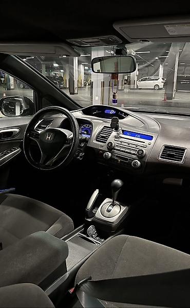 Транспорт: Honda Civic: 2008 г., 1.8 л, Автомат, Газ, Седан — 4