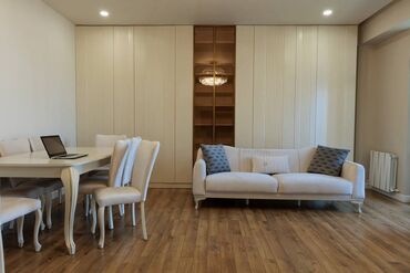 квартира с дизайнерским ремонтом жк: 4 комнаты, 176 м², Элитка, 5 этаж, Дизайнерский ремонт