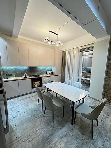 Посуточная аренда квартир: 1 комната, Парковка, Постельное белье, Душевая кабина — 13