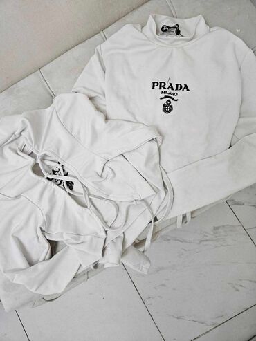 prodaja dresova srbija: Set: Sweatshirt, T-shirt