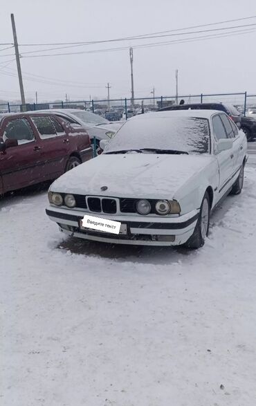 34 бевы: BMW 5 series: 1991 г., 2 л, Механика, Бензин, Седан