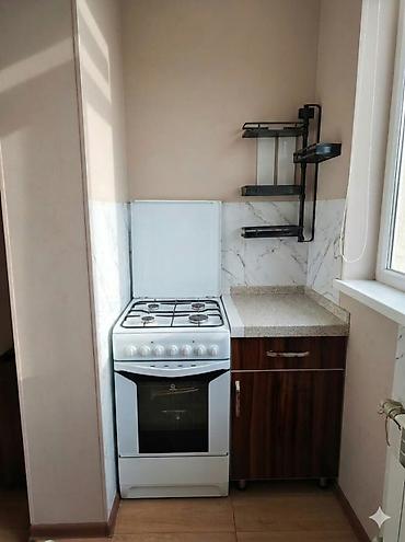 12: 2 комнаты, 58 м², 12 мкр 106 серия, 9 этаж — 6