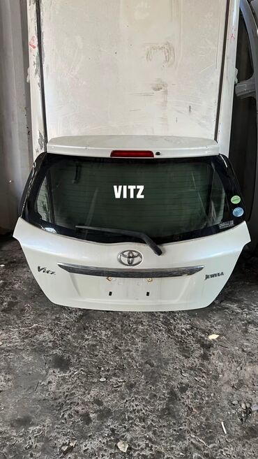 Крышки багажника и комплектующие: Крышка багажника Toyota, Б/у, Оригинал — 10