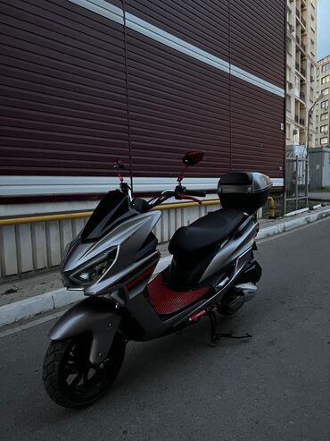 колеса скутер: Макси скутер Yamaha, 150 куб. см, Бензин, Колдонулган