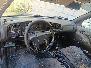 2107 2011: Volkswagen Passat: 1990 г., 1.8 л, Механика, Газ, Седан — 1