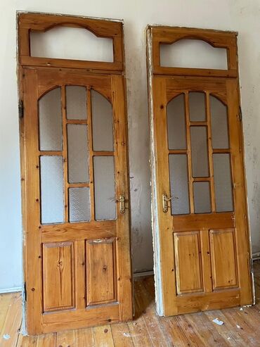 Otaq qapıları: Şam Qapi TECILI Satilir yaxşi veziyyetdedir ( eziyi sinigi çuruyu
