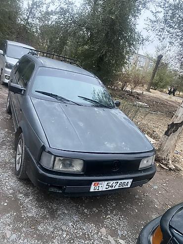универса: Volkswagen Passat: 1992 г., 1.8 л, Универсал — 3