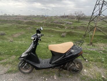 Мотоциклы и мопеды: Продаю скутер 100кубовый с нормальном состояние после капиталки едет