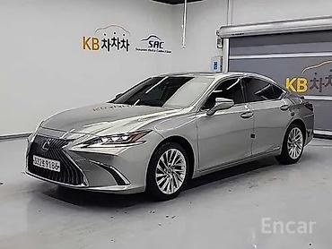 Lexus ES: 2020 г., Автомат, Бензин, Седан