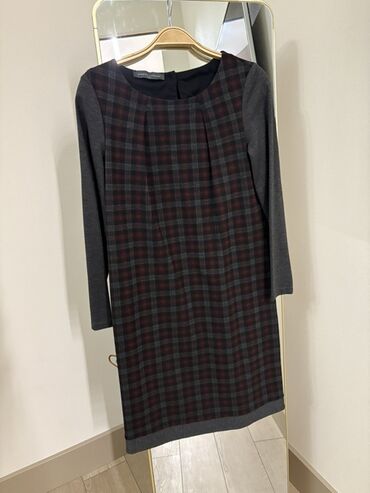 платье на той: Повседневное платье, Италия, Зима, Прямое, S, M