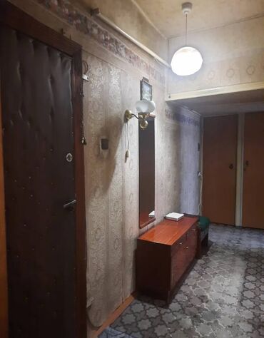 куплю квартиру парк фучика: 2 комнаты, 50 м², 105 серия, 1 этаж, Косметический ремонт