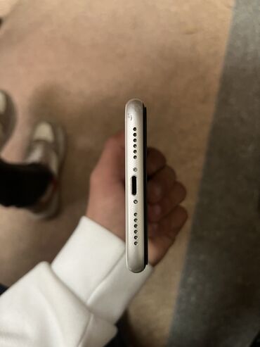 Apple iPhone: IPhone 11, 64 GB, Ağ, Simsiz şarj — 5
