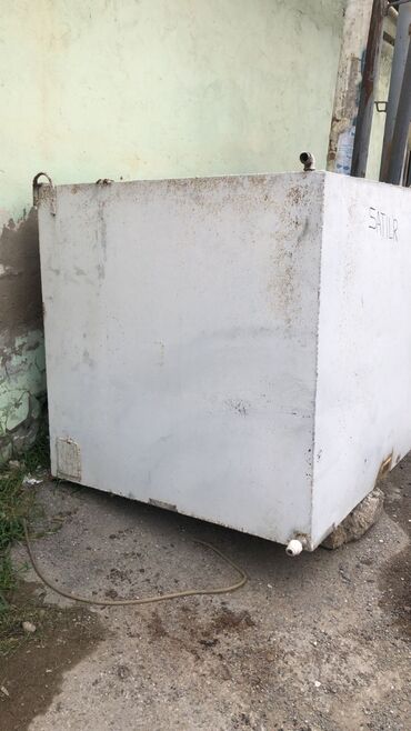 Boçkalar və çəlləklər: Bak, Metal, 1500 l l, İşlənmiş