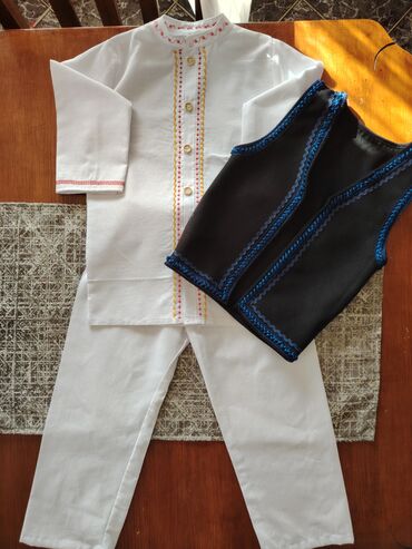 Kompleti: Dečiji komplet za folklor/tradicionalnu nošnju - Komplet sadrži — 8