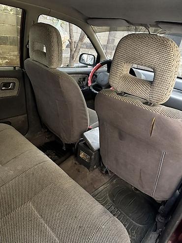 будка машина: Mitsubishi Chariot: 1992 г., Минивэн — 7