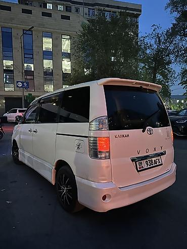 mark 2 qualis: Toyota Voxy: 2002 г., 2 л, Автомат, Бензин, Минивэн — 4