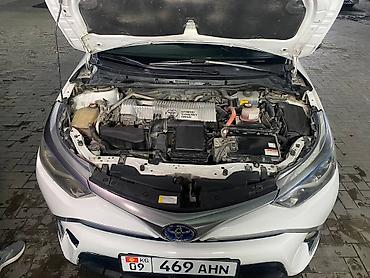 марсель: Toyota Corolla: 2017 г., 1.8 л, Автомат, Гибрид, Седан — 5