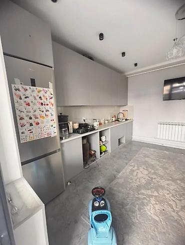 Продажа коттеджей и домов: Продаю дом 4 комнаты, 190 м², с дизайнерским ремонтом, участок 4 — 23