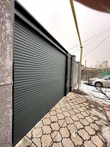 Секционные ворота: Сендвич панели, Автоматические, Alutech, Для магазина, Для холодильника, Для гаража, Антивандальные, Оптом, Новый, Бесплатная установка — 18