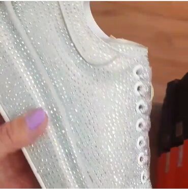 Women's Sneakers and athletic shoes: Alexander McQueen, 38, bоја - Bela — 8