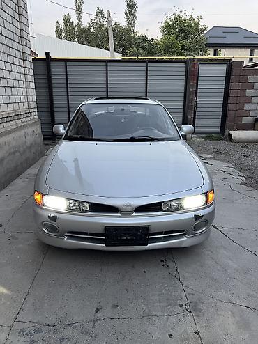 Mitsubishi Galant: 1993 г., 2 л, Кол менен иштөөчү, Бензин, Седан — 9